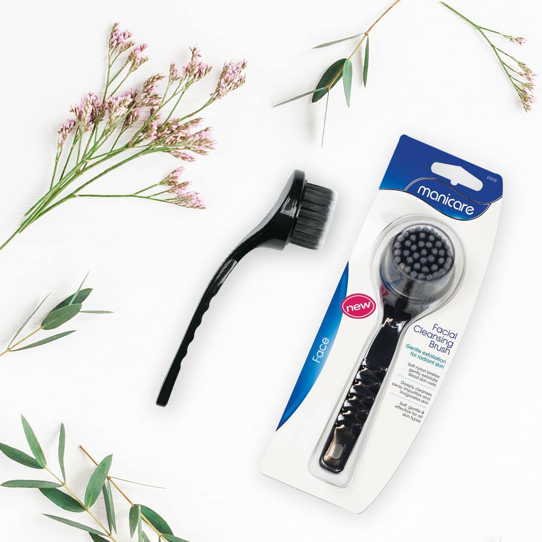 Manicare Facial Cleansing Brush | Polishes Dead Skin Cells | With Super Soft Nylon Bristles