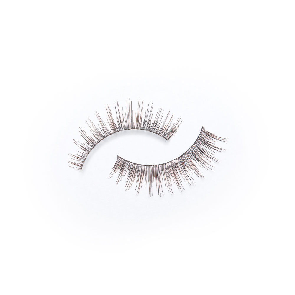 Eylure Naturals No. 070 Handmade Pre-Glued Eyelash Extension Last To 15 Hours